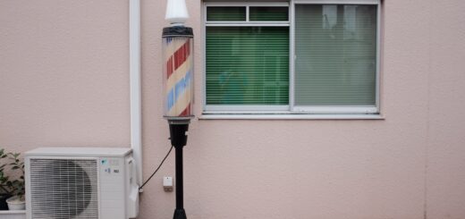 barber's lamp beside air condenser